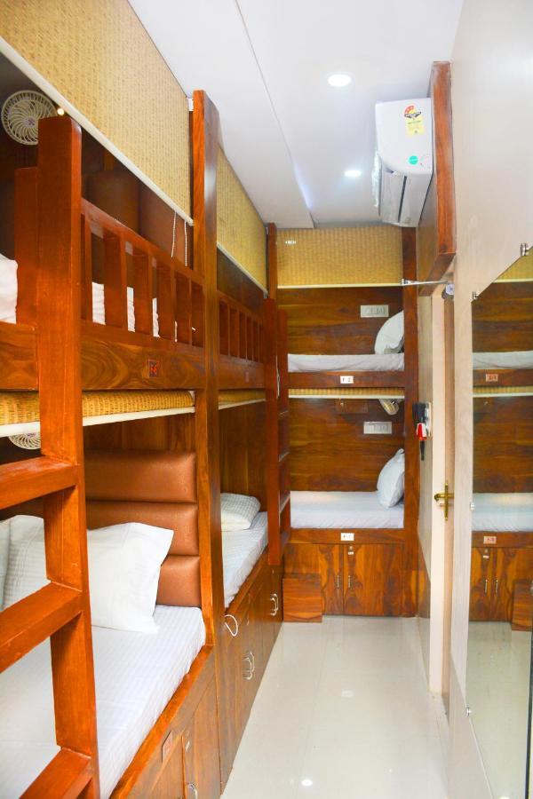 Hotel Nest N Rest - Bombaim Exterior foto