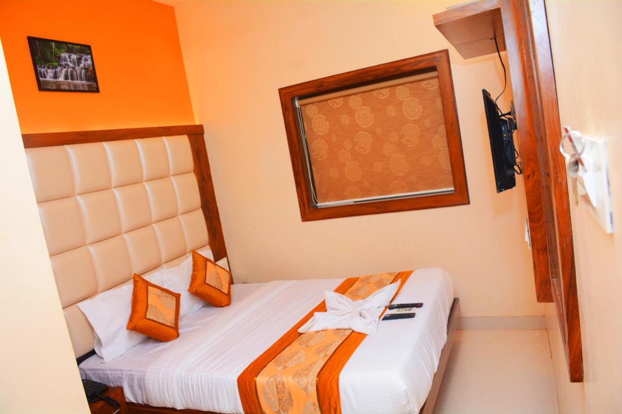 Hotel Nest N Rest - Bombaim Exterior foto