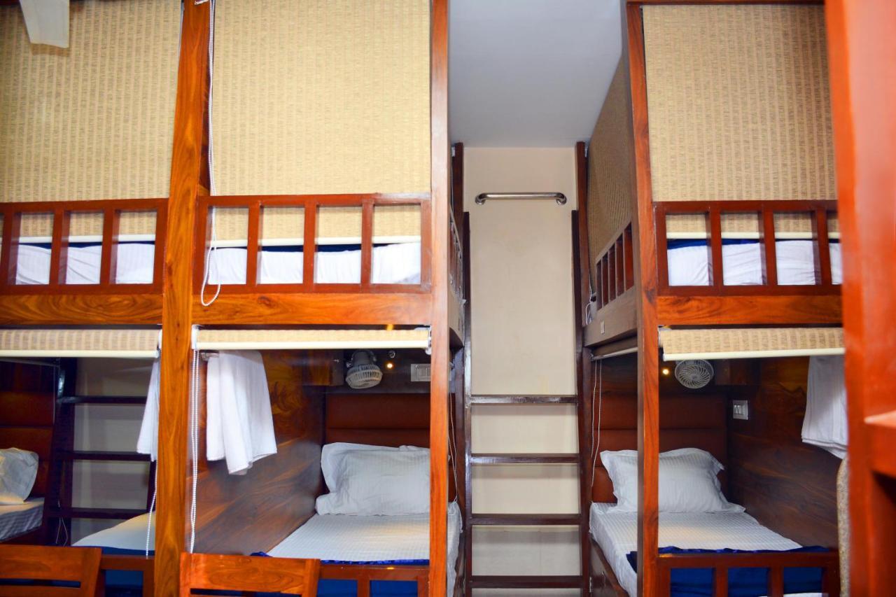 Hotel Nest N Rest - Bombaim Exterior foto