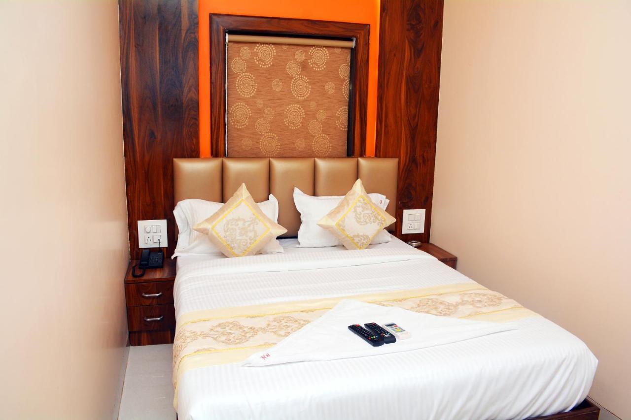 Hotel Nest N Rest - Bombaim Exterior foto