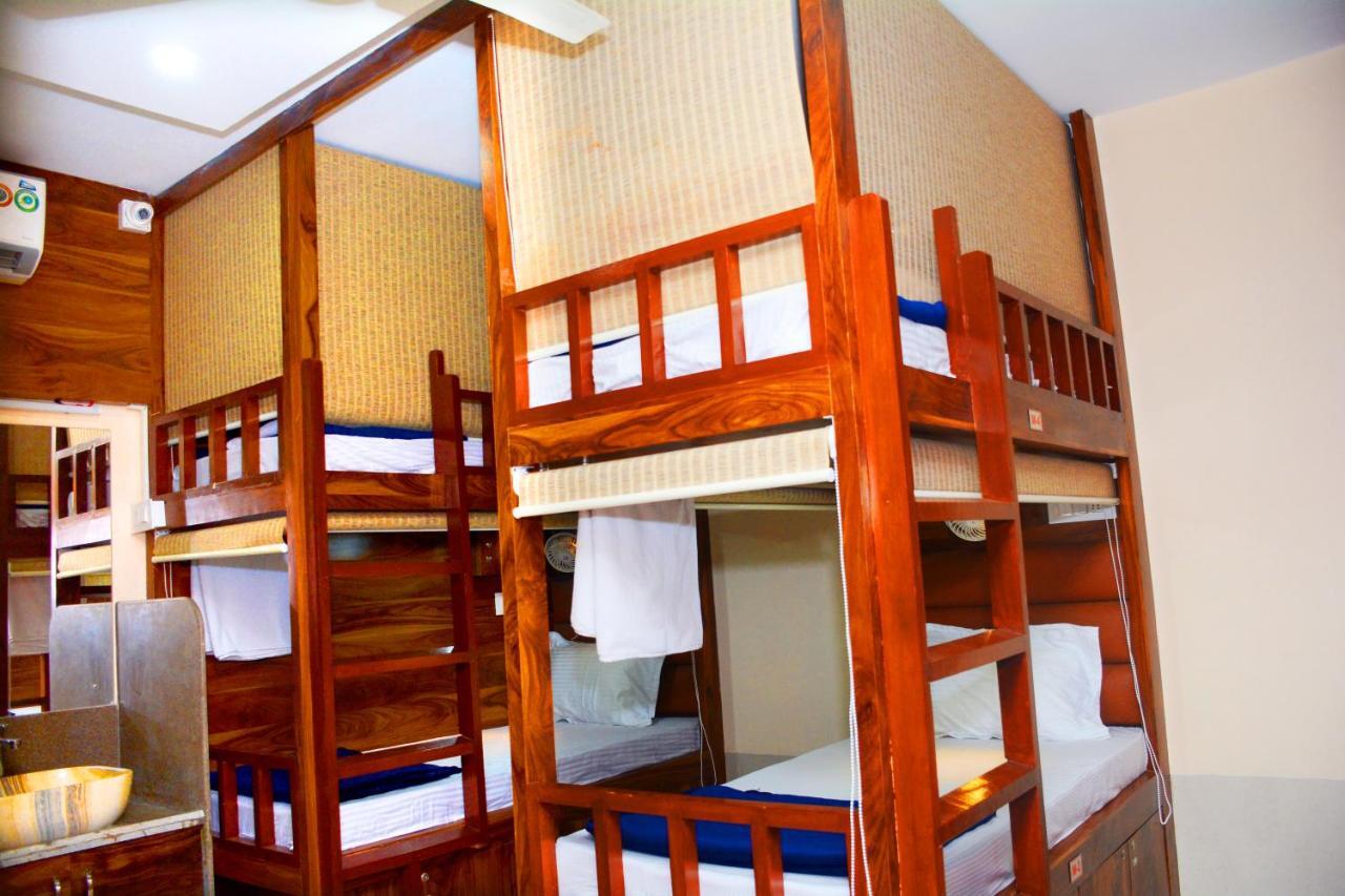Hotel Nest N Rest - Bombaim Exterior foto