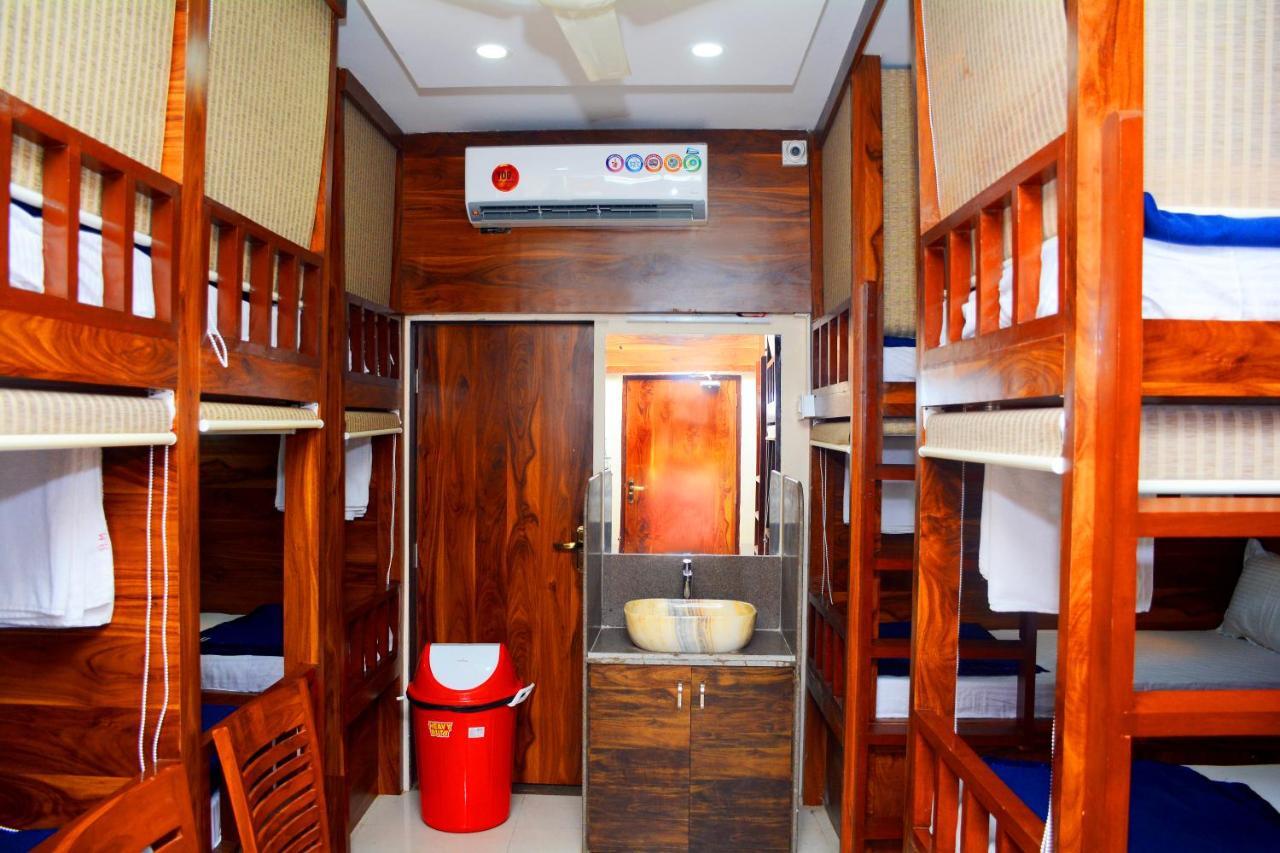 Hotel Nest N Rest - Bombaim Exterior foto